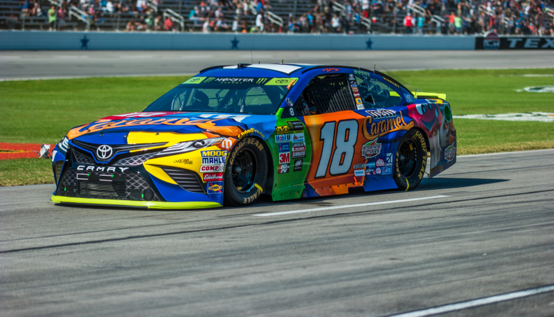 Illustration for article titled Take An Up-Close Look Into All The Inner Workings Of A NASCAR InfieldÂ